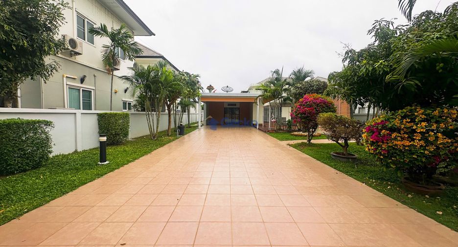 For sale 3 bedrooms house in East Pattaya, Pattaya
