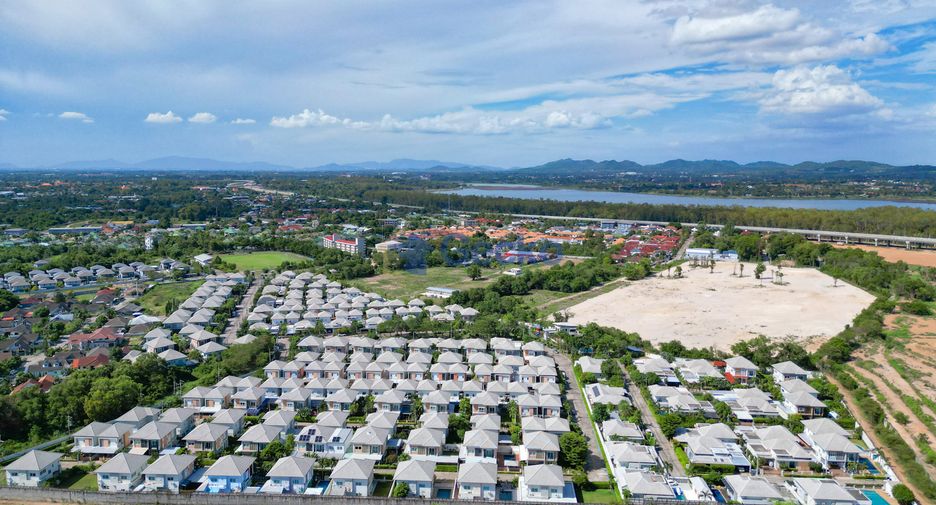 For sale 3 bedrooms house in Bang Lamung, Chonburi