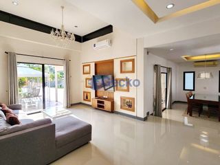 Haus zum Kauf mit 3 Zimmer in Bang Lamung, Chonburi