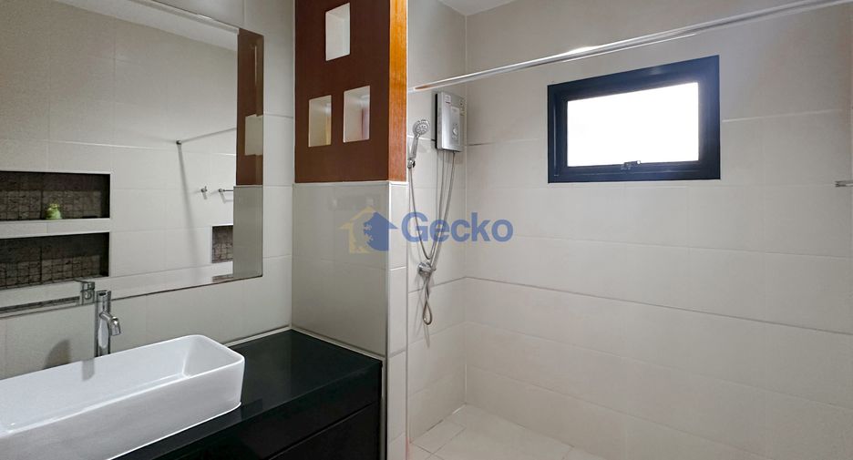 For sale 3 bedrooms house in Bang Lamung, Chonburi