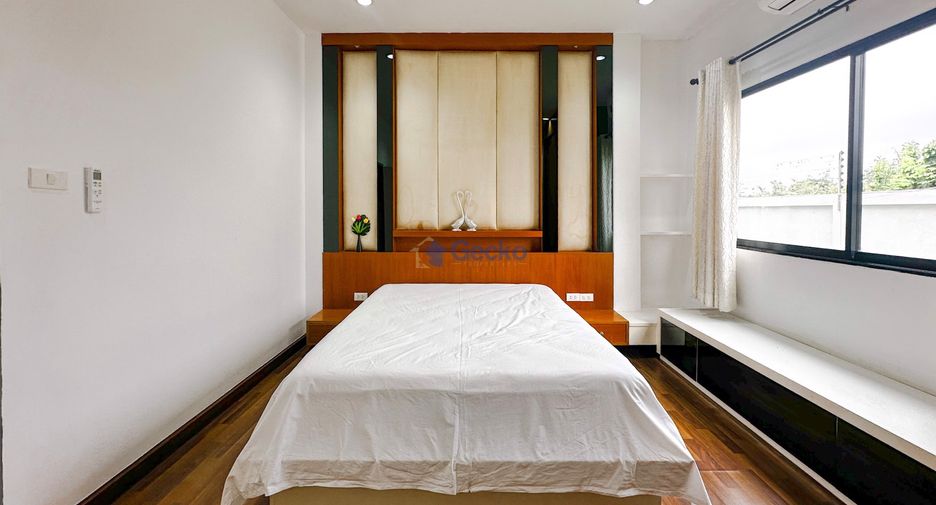 For sale 3 bedrooms house in East Pattaya, Pattaya