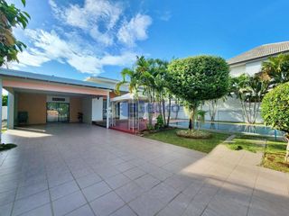 Haus zum Kauf mit 3 Zimmer in Bang Lamung, Chonburi