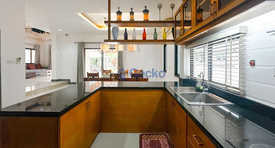 For sale 3 bedrooms house in Bang Lamung, Chonburi