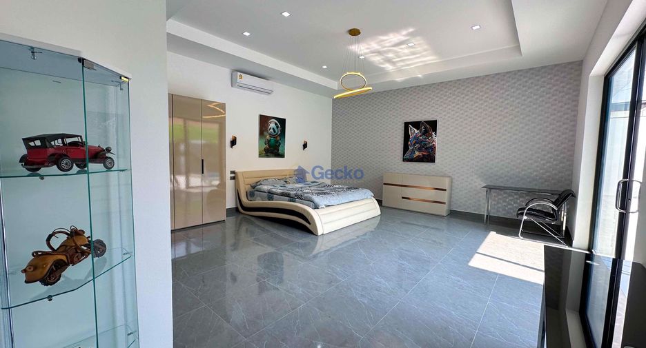 For rent and for sale 6 bedrooms house in Pratumnak, Pattaya