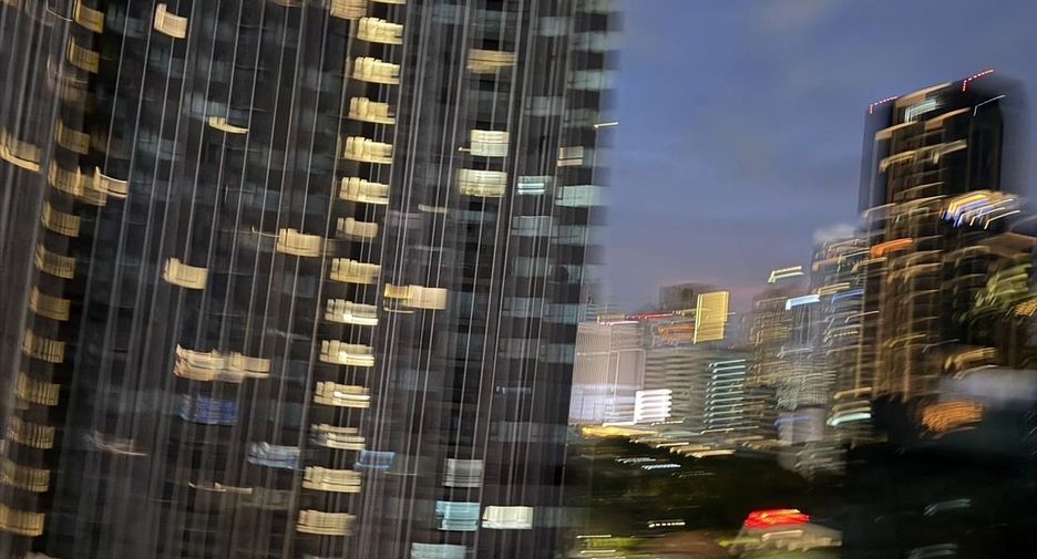 For rent 2 bedrooms condo in Watthana, Bangkok