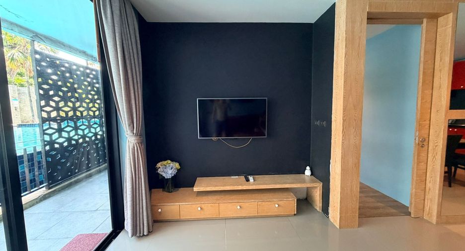 For rent 2 bedrooms condo in Mueang Phuket, Phuket