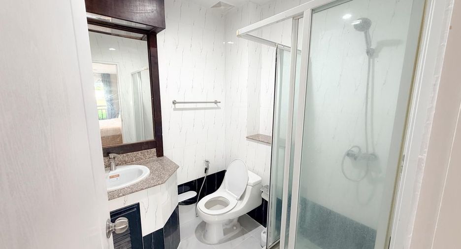 For rent 2 bedrooms apartment in Mueang Phuket, Phuket