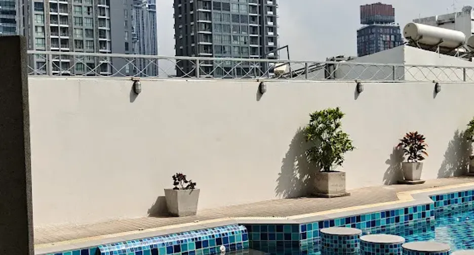 For rent 3 bedrooms condo in Watthana, Bangkok