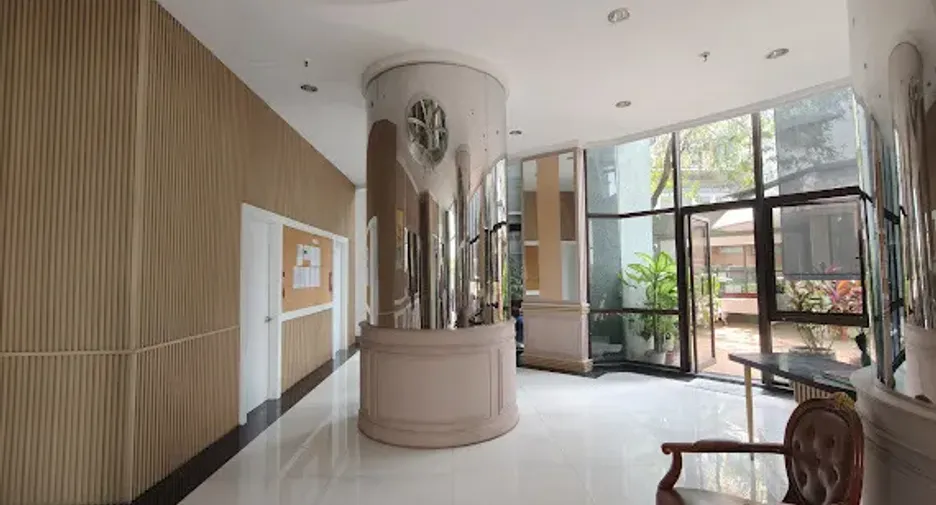 For rent 3 bedrooms condo in Watthana, Bangkok