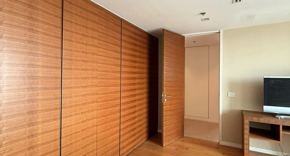 Condo en venta de 2 habitaciones en Sathon, Bangkok