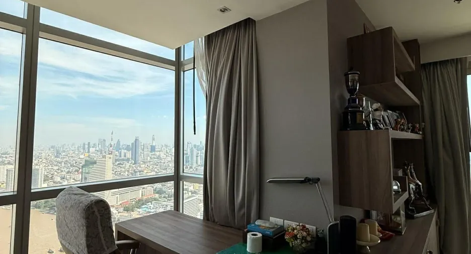 Condo en venta de 2 habitaciones en Sathon, Bangkok