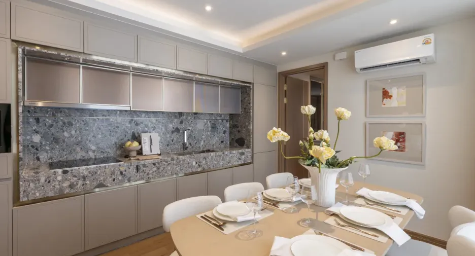 For rent 2 bedrooms condo in Khlong Toei, Bangkok