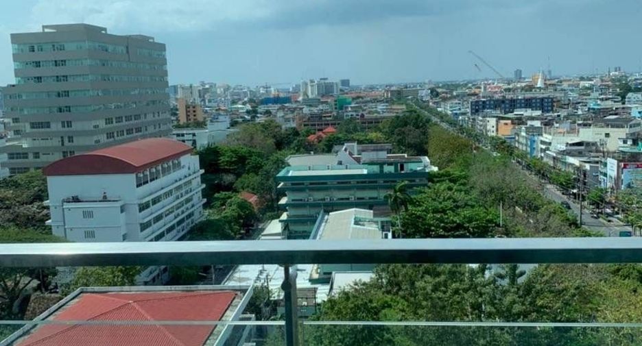 For rent studio condo in Khlong San, Bangkok