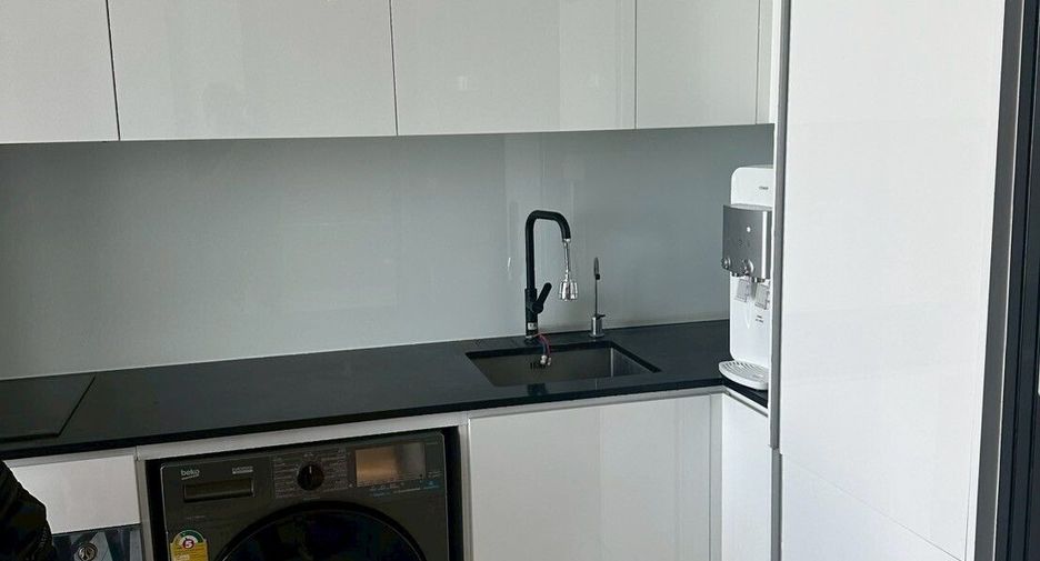 For rent 1 bed condo in Sathon, Bangkok