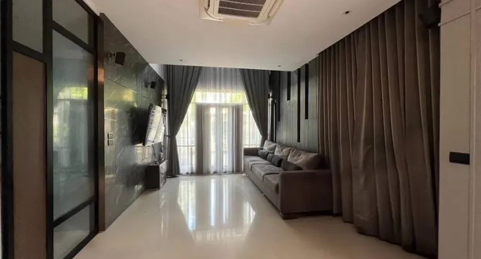 For rent 4 bedrooms house in Prawet, Bangkok