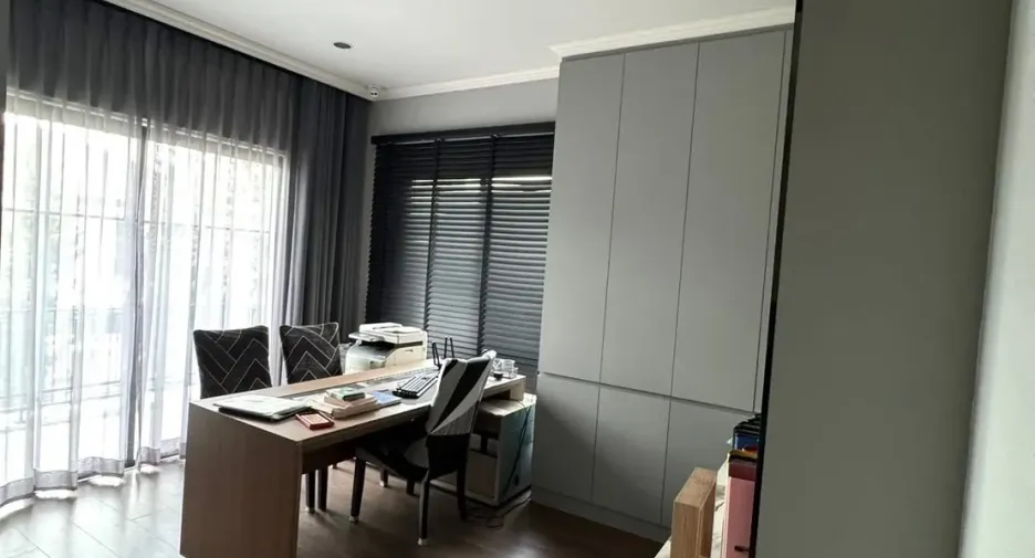 ขาย 4 ห้องนอน บ้านเดี่ยว ใน เมืองปทุมธานี, ปทุมธานี