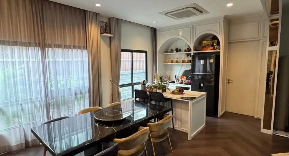 ขาย 4 ห้องนอน บ้านเดี่ยว ใน เมืองปทุมธานี, ปทุมธานี