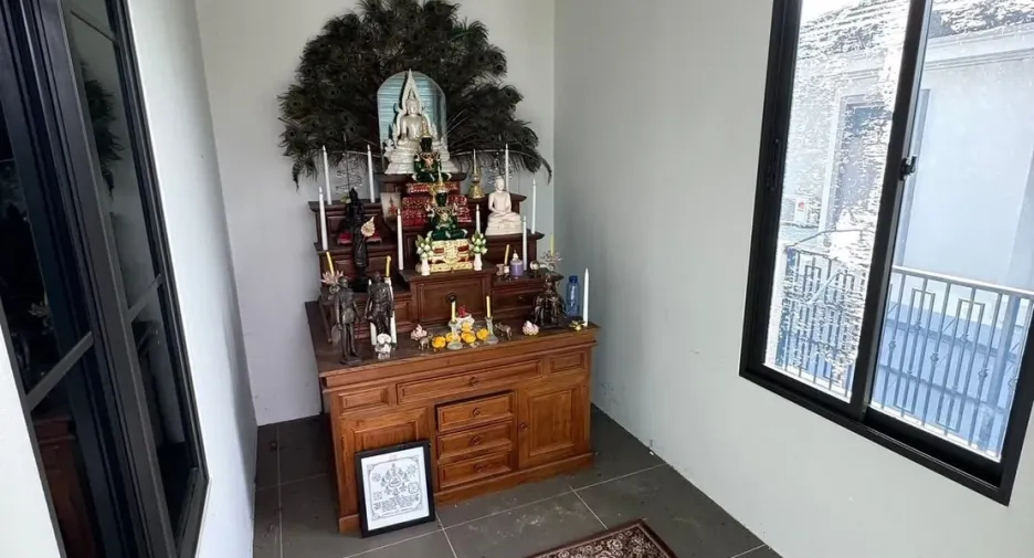 ขาย 4 ห้องนอน บ้านเดี่ยว ใน เมืองปทุมธานี, ปทุมธานี