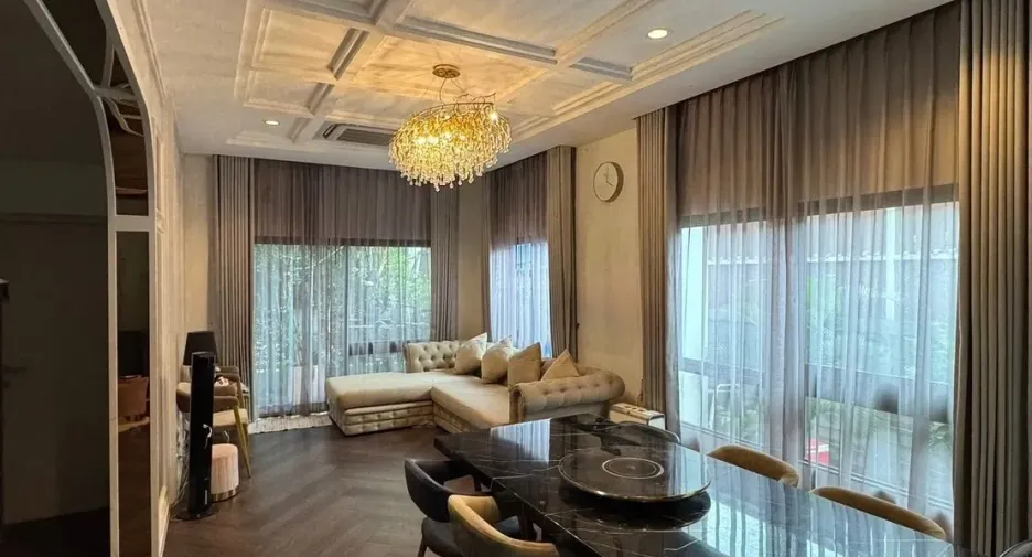 ขาย 4 ห้องนอน บ้านเดี่ยว ใน เมืองปทุมธานี, ปทุมธานี