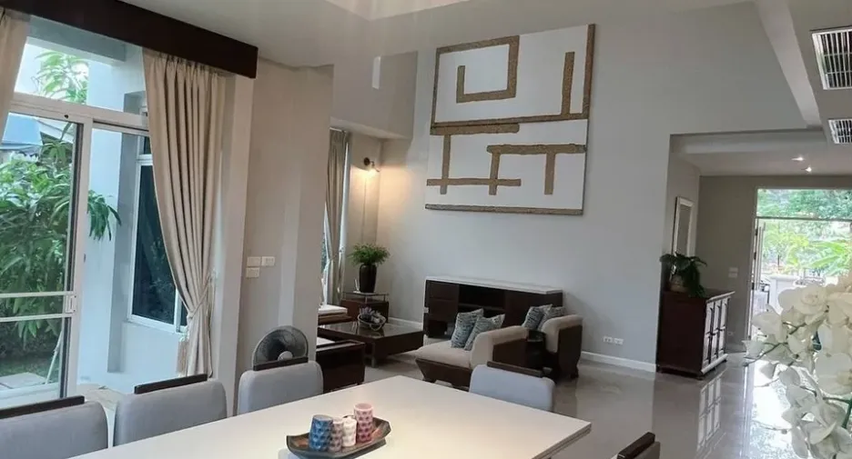 Haus zur Miete mit 3 Zimmer in Lat Krabang, Bangkok