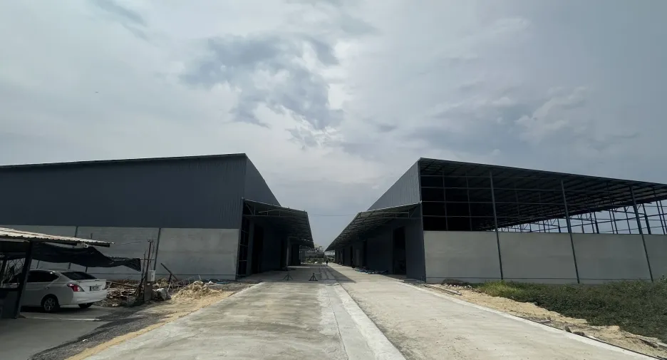 For rent warehouse in Lam Luk Ka, Pathum Thani