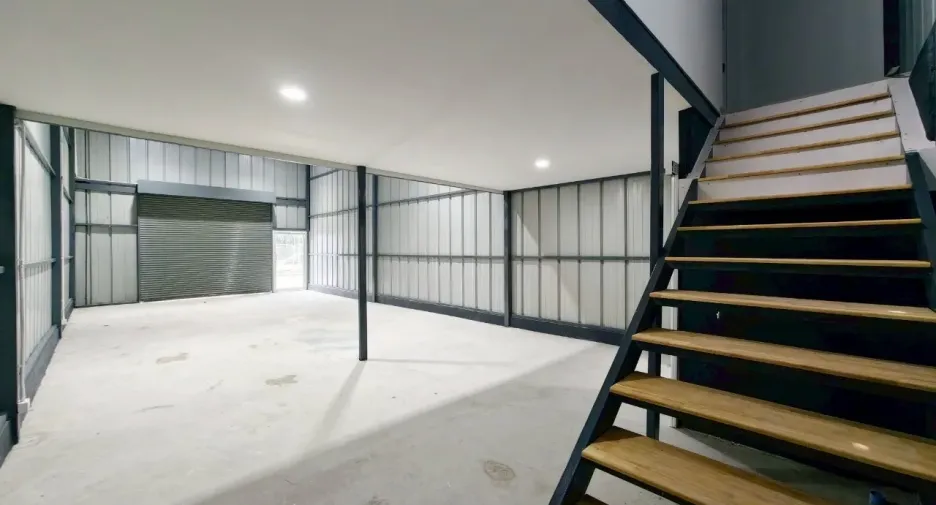 For rent warehouse in Phra Khanong, Bangkok