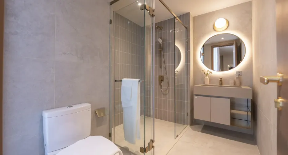 For rent 2 bedrooms condo in Khlong Toei, Bangkok