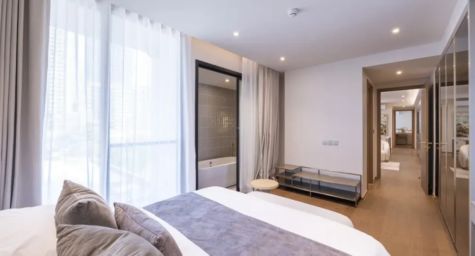 For rent 2 bedrooms condo in Khlong Toei, Bangkok