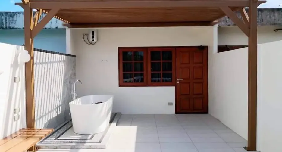 For sale and for rent 4 bedrooms townhouse in Mueang Chiang Mai, Chiang Mai