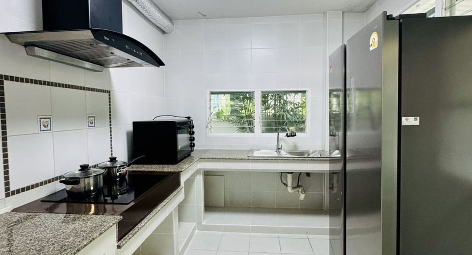 Haus zur Miete mit 3 Zimmer in Mueang Phuket, Phuket