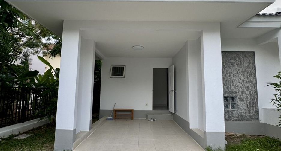 Haus zur Miete mit 3 Zimmer in Mueang Phuket, Phuket