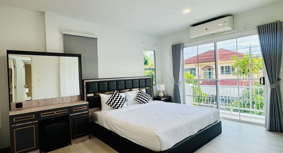Haus zur Miete mit 3 Zimmer in Mueang Phuket, Phuket