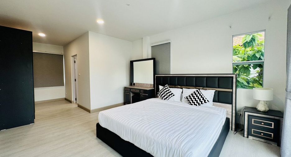 Haus zur Miete mit 3 Zimmer in Mueang Phuket, Phuket