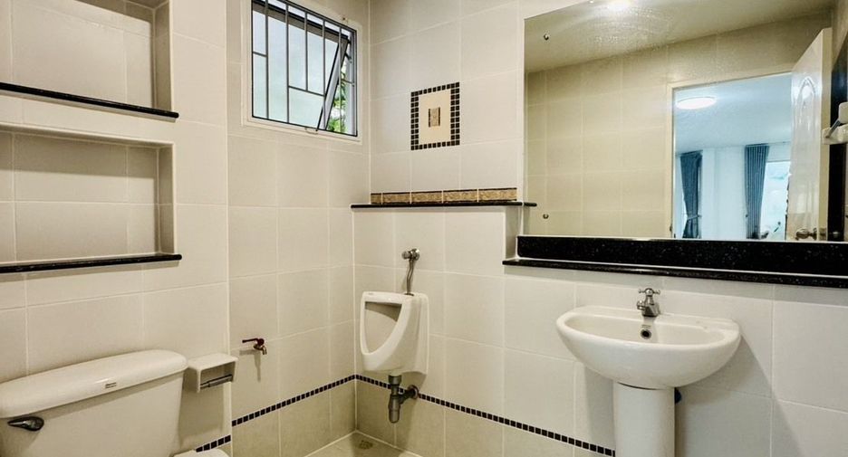 Haus zur Miete mit 3 Zimmer in Mueang Phuket, Phuket