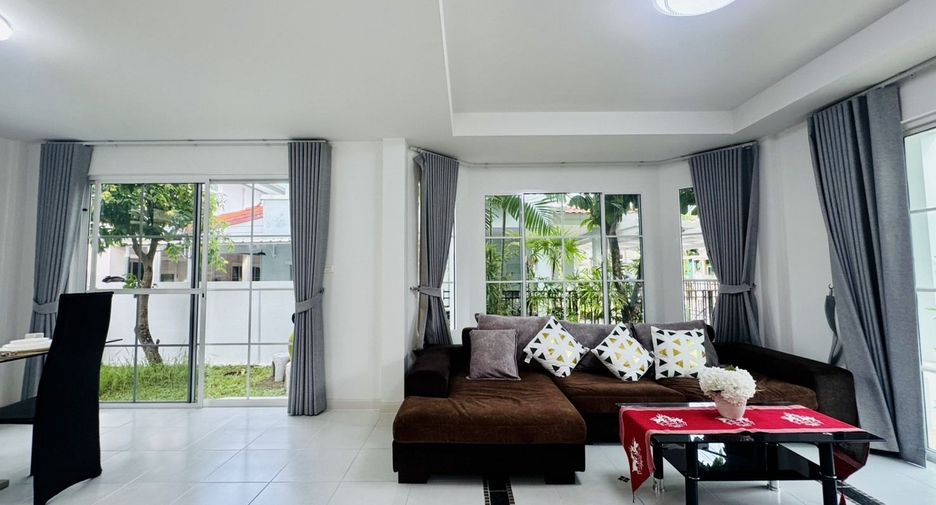 Haus zur Miete mit 3 Zimmer in Mueang Phuket, Phuket