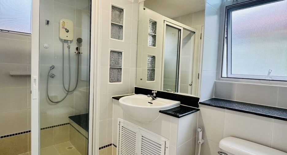 Haus zur Miete mit 3 Zimmer in Mueang Phuket, Phuket