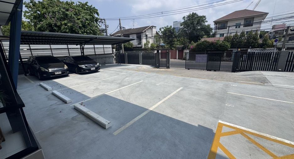 For rent office in Din Daeng, Bangkok