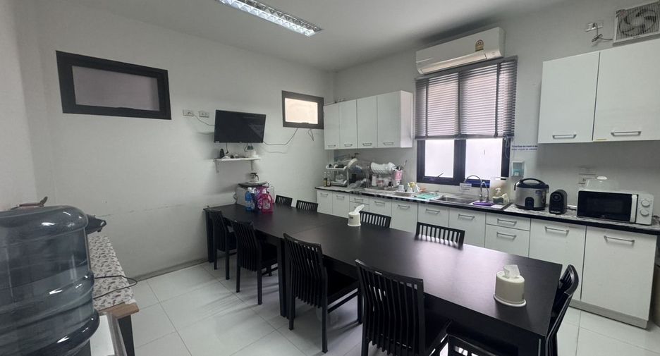 For rent office in Din Daeng, Bangkok