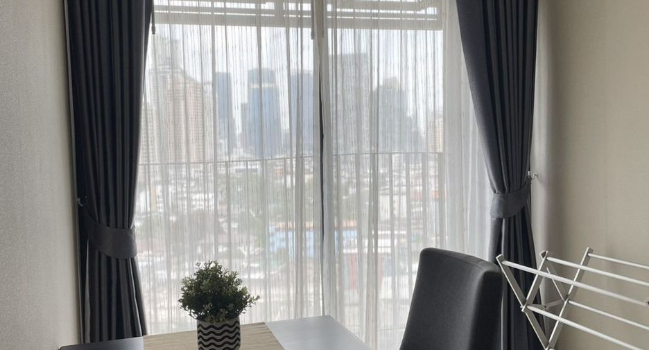 Condo en alquiler de 1 habitaciones en Sathon, Bangkok