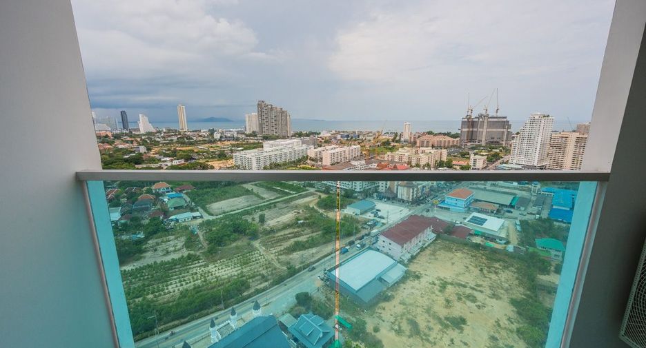 For sale 2 bedrooms condo in Jomtien, Pattaya