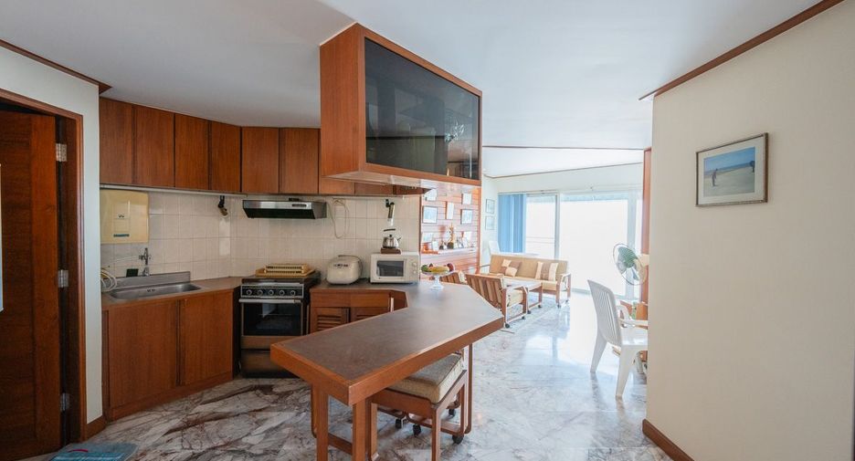 For sale 2 bedrooms condo in North Pattaya, Pattaya
