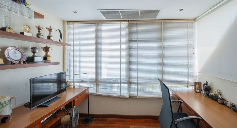 For sale 2 bedrooms condo in North Pattaya, Pattaya