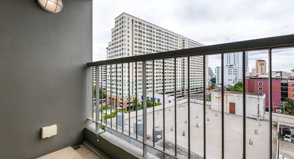 For rent 1 bed condo in Phaya Thai, Bangkok