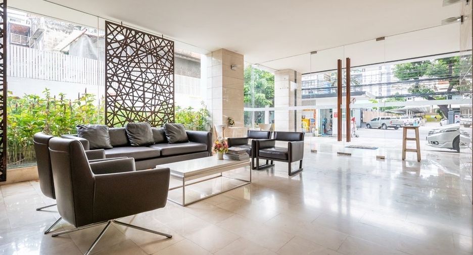 For rent 1 bed condo in Phaya Thai, Bangkok