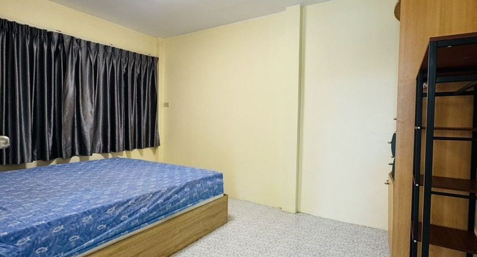 Haus zur Miete mit 6 Zimmer in Mueang Phuket, Phuket