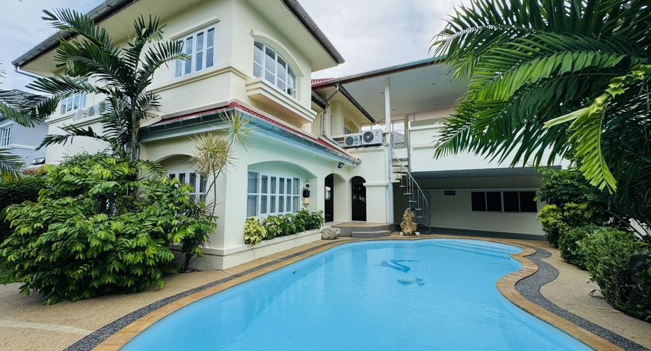 Haus zur Miete mit 6 Zimmer in Mueang Phuket, Phuket