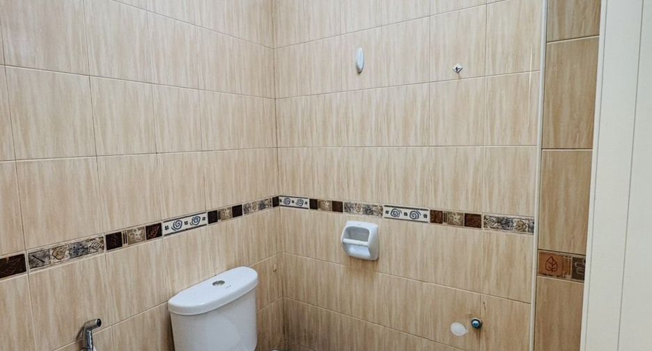 Haus zur Miete mit 6 Zimmer in Mueang Phuket, Phuket