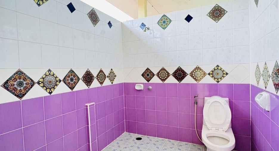 Haus zur Miete mit 6 Zimmer in Mueang Phuket, Phuket