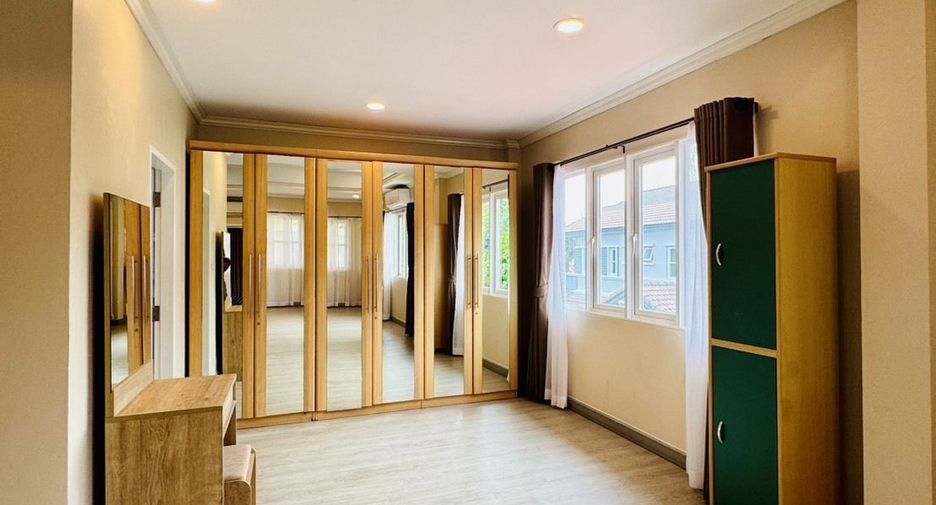 Haus zur Miete mit 6 Zimmer in Mueang Phuket, Phuket
