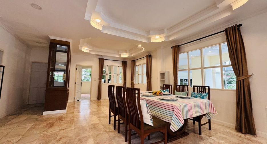Haus zur Miete mit 6 Zimmer in Mueang Phuket, Phuket